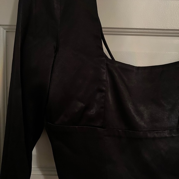 ZARA SATIN CROP TOP - Picture 2 of 3
